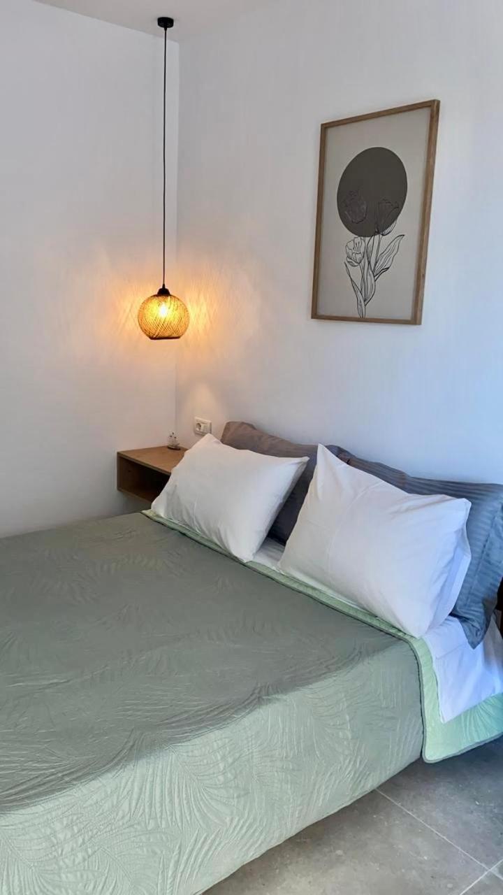 Harmonia Guest House 2 Химар Стая снимка